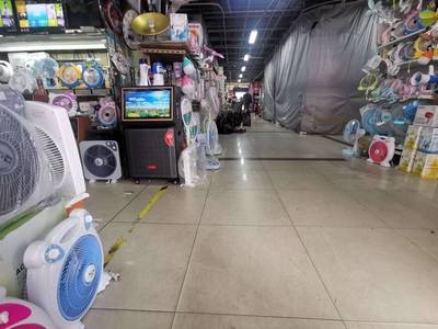 限時(shí)限流!錢萬(wàn)里橋小商品市場(chǎng)恢復(fù)營(yíng)業(yè)啦